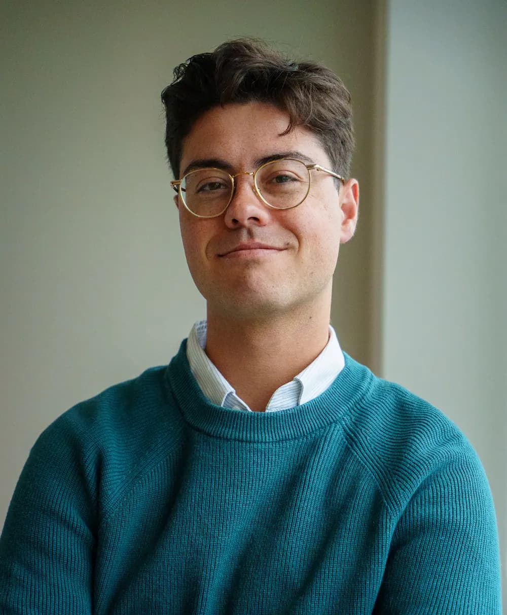 Guillaume Paré-Blanchard, stratège marketing et vidéaste chez Pour Vrai
