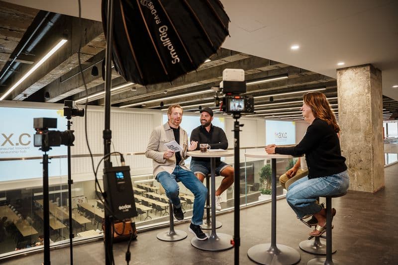 Enregistrement avec un invité au studio