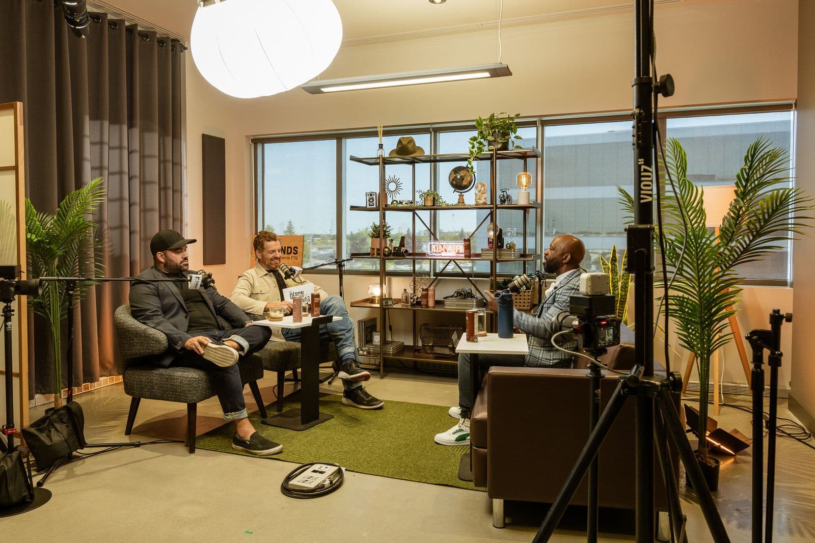 Le plateau de tournage du studio de Pour Vrai à Longueuil