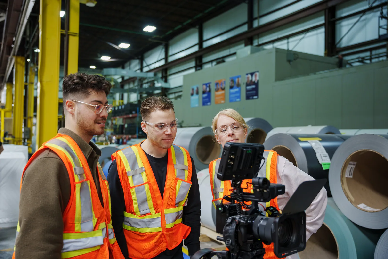Tournage en usine avec l'équipe de Pour Vrai